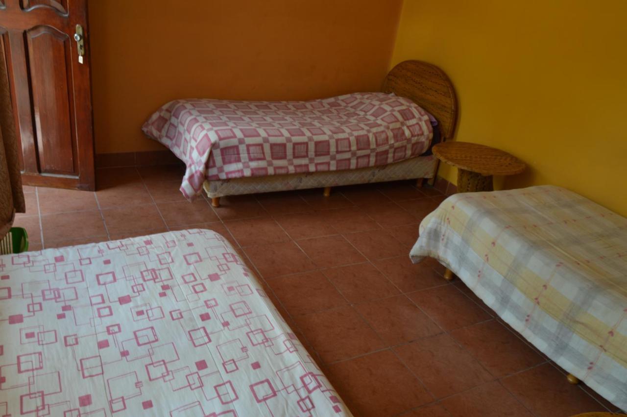Hostal Coronel Pedro Arraya Tupiza Buitenkant foto