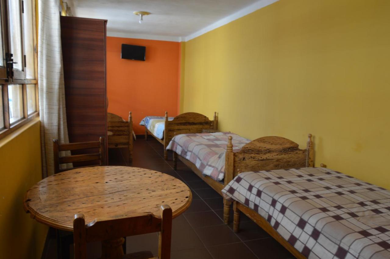 Hostal Coronel Pedro Arraya Tupiza Buitenkant foto