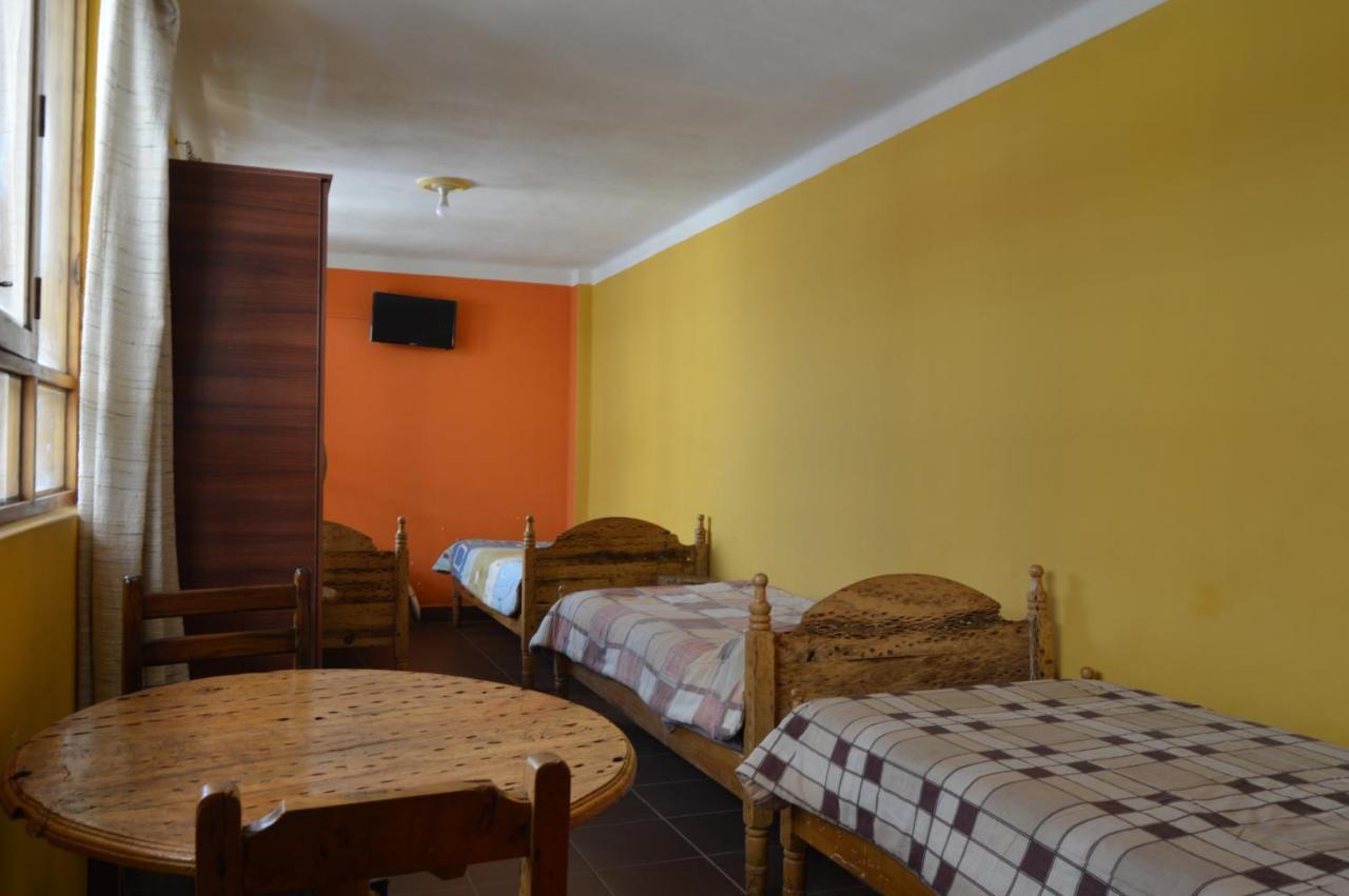 Hostal Coronel Pedro Arraya Tupiza Buitenkant foto