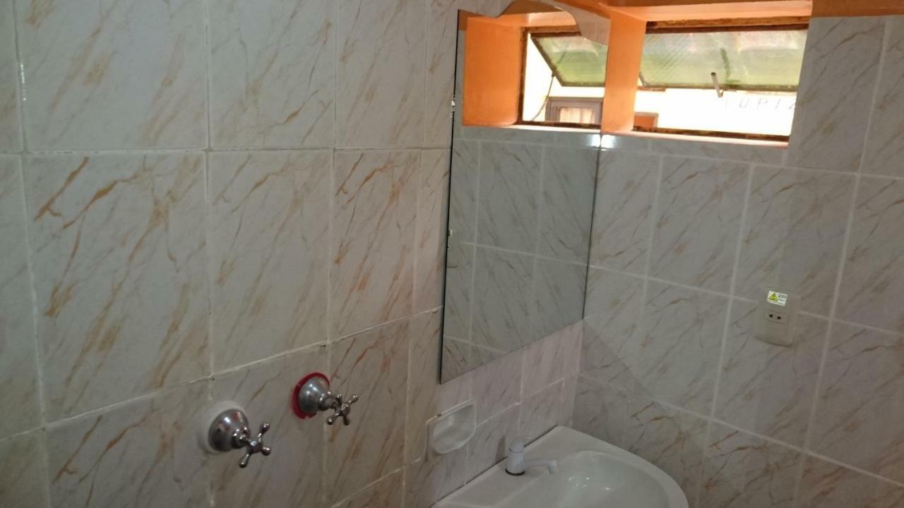 Hostal Coronel Pedro Arraya Tupiza Buitenkant foto